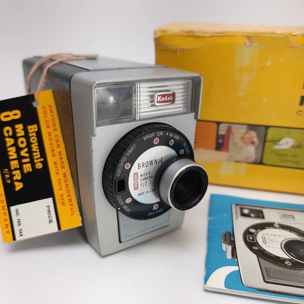 Vintage Kodak Brownie Movie Camera 8mm Film‎ Turret F/2.7 WORKING